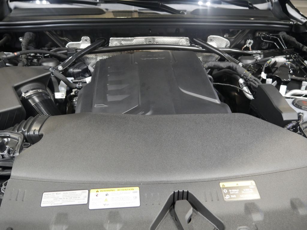 Thumbnail: 2025 Audi Q5 - 11