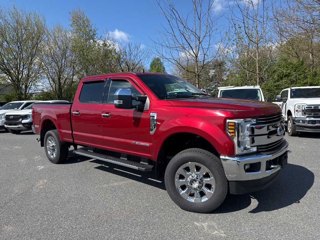Ruby Red Metallic Tinted Clearcoat 2019 Ford F-350 Super Duty Lariat Crew Cab 4WD Pickup Truck Four-Wheel Drive 6-Speed Automatic