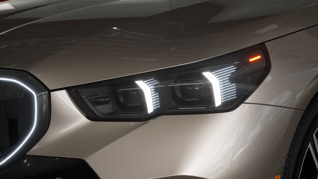 Thumbnail: 2026 BMW 5 Series - 6