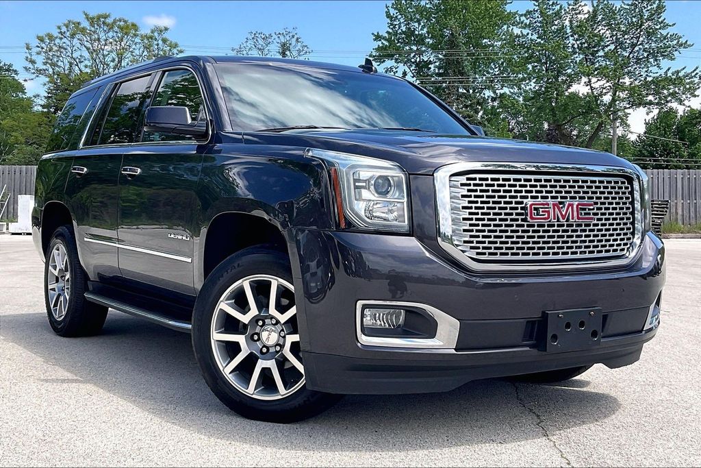 Gray (Iridium Metallic) 2017 GMC Yukon Denali 4WD SUV / Crossover Four-Wheel Drive 8-Speed Automatic Overdrive