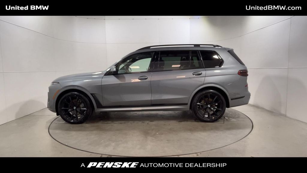 Thumbnail: 2024 BMW X7 - 5