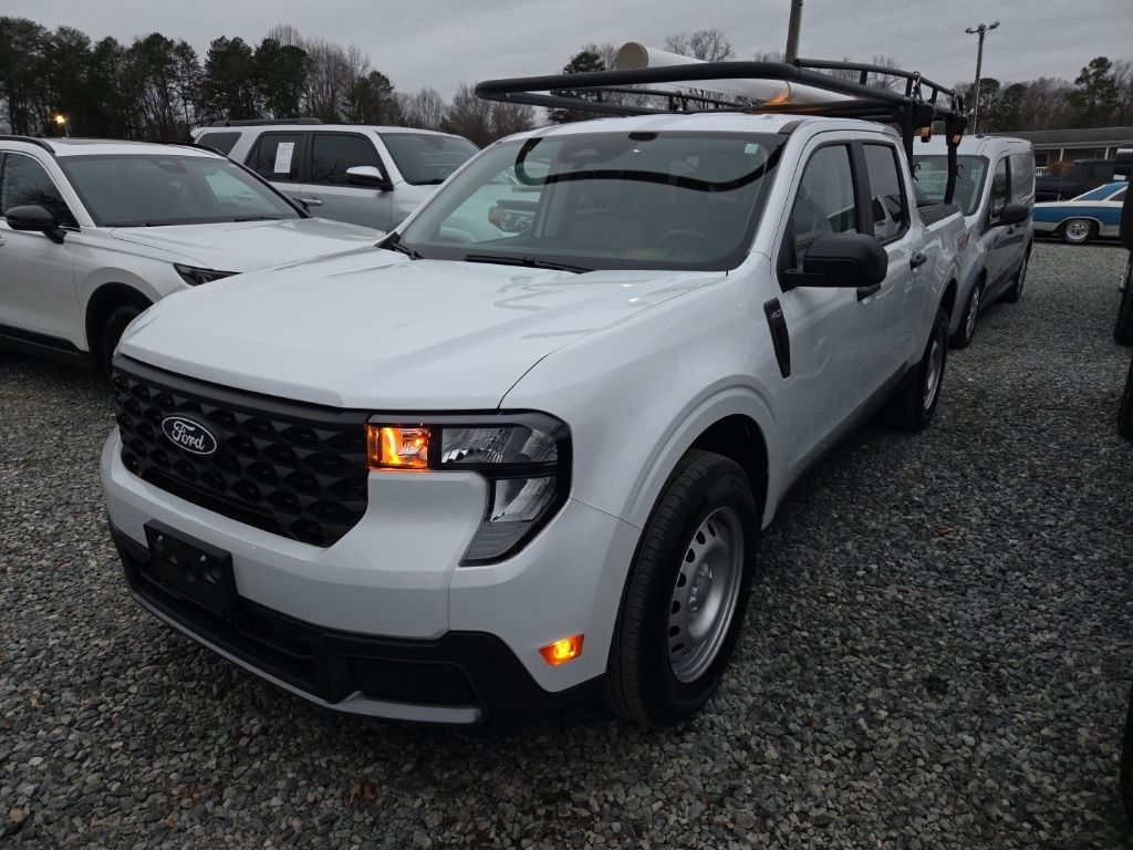 2025 Ford Maverick XLT's photo