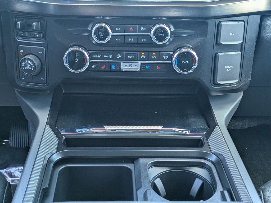 2026 Ford F-350 Super Duty LARIAT
