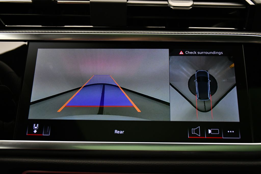 2025 Audi Q3  26