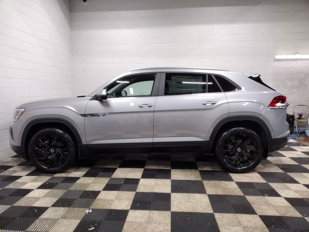 2025 Volkswagen Atlas Cross Sport 2.0T SE w/Technology