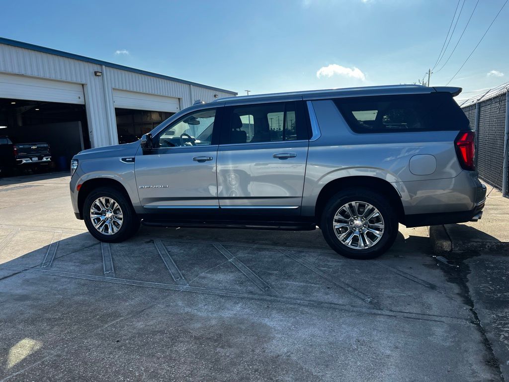 2023 GMC Yukon XL Denali Silver at Toyota of Victoria