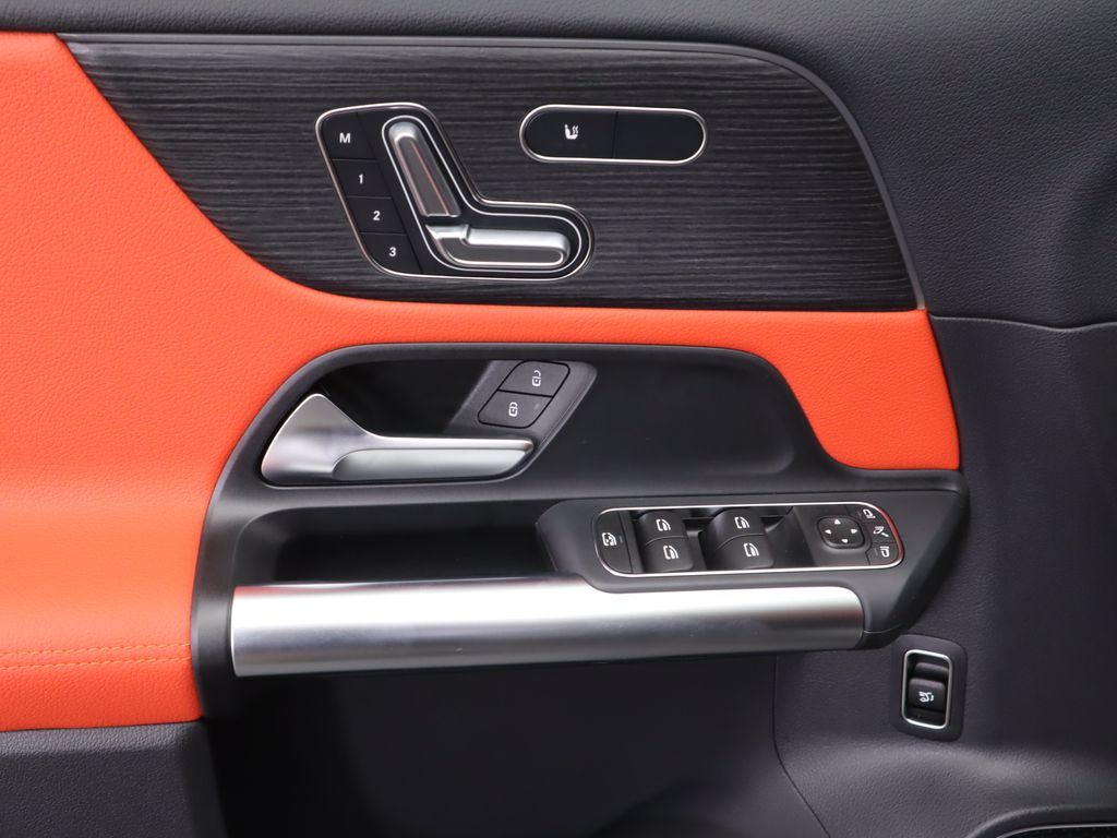 Thumbnail: 2026 Mercedes-Benz GLA - 25