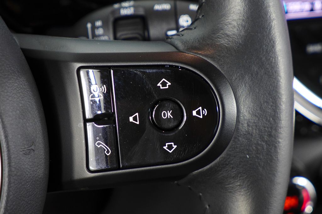 Thumbnail: 2023 MINI Cooper - 26