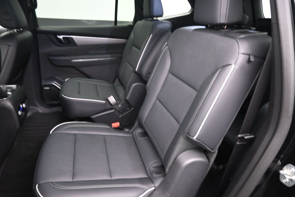 Used 2025 Buick Enclave SUV