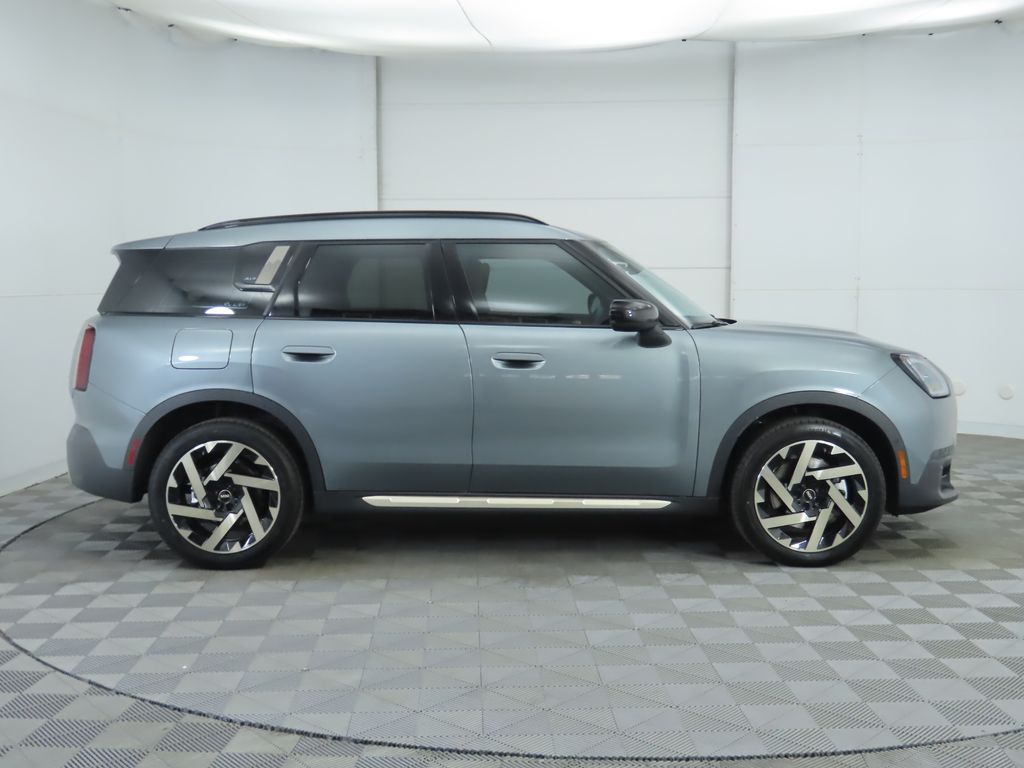 Thumbnail: 2025 MINI Cooper Countryman - 4