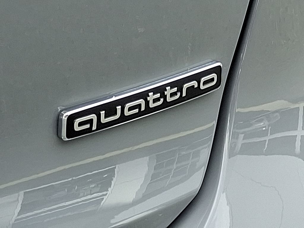 Thumbnail: 2025 Audi Q4 e-tron - 29