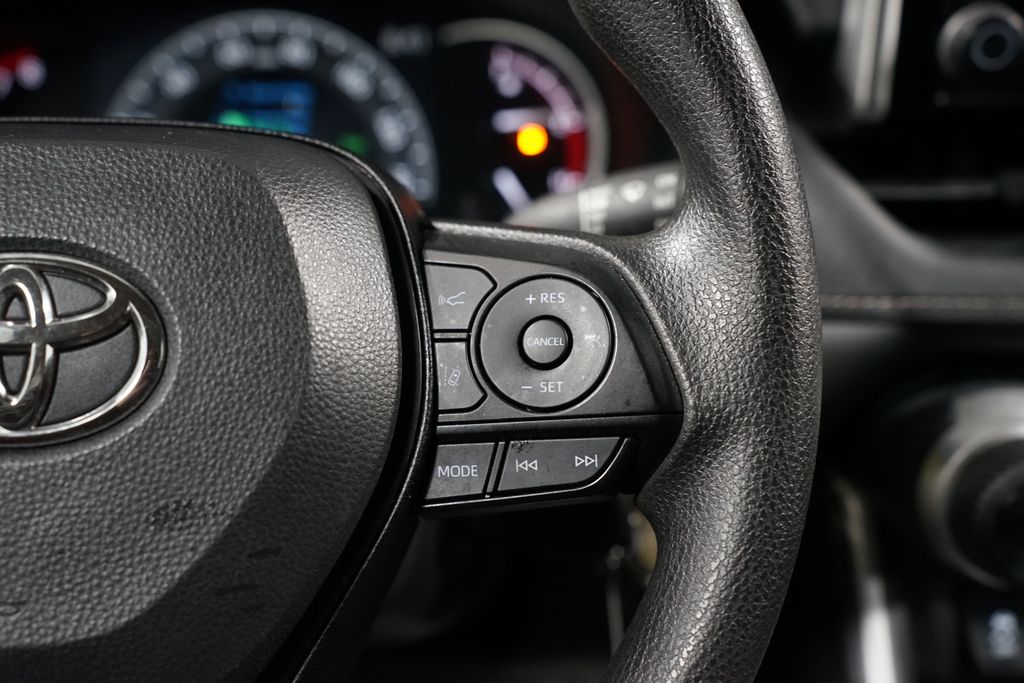 Thumbnail: 2025 Toyota RAV4 - 13