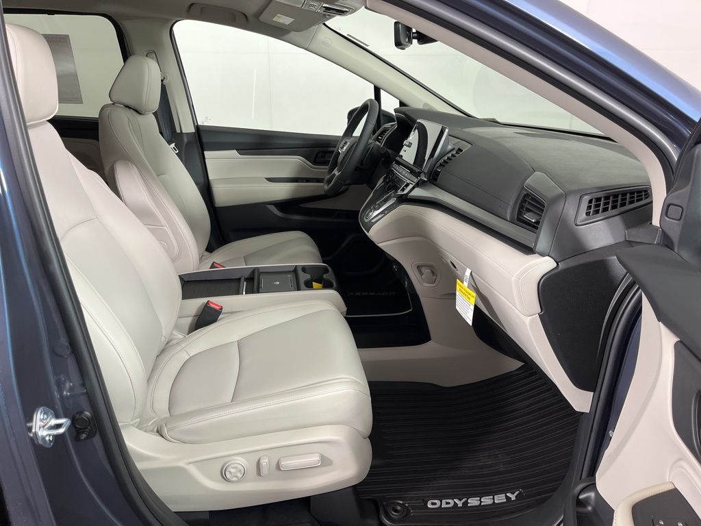 2025 Honda Odyssey EX-L 7
