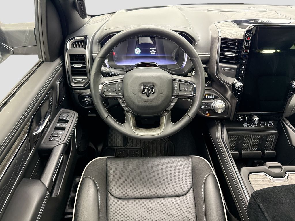 Thumbnail: 2025 RAM 1500 - 10