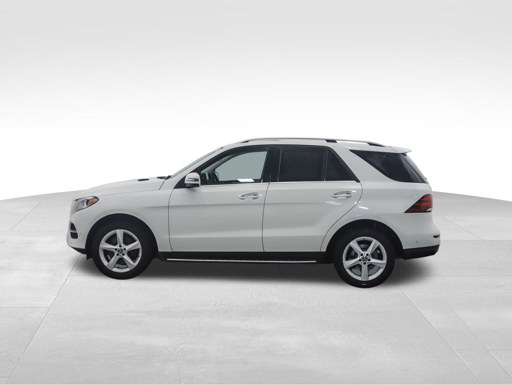 Thumbnail: 2019 Mercedes-Benz GLE - 2