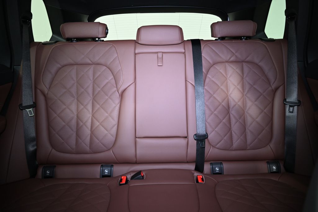 Thumbnail: 2026 BMW X5 - 25