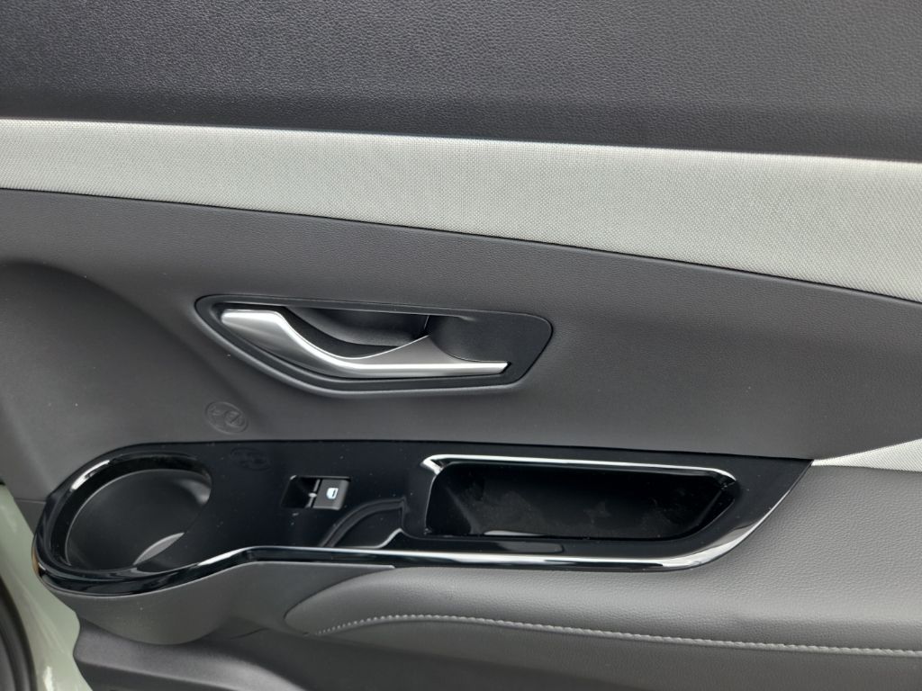 Thumbnail: 2025 Hyundai Santa Cruz - 26