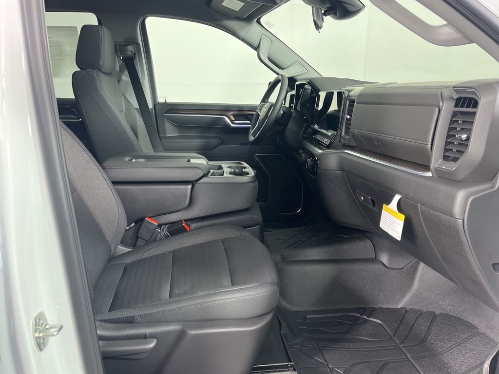 Thumbnail: 2026 Chevrolet Silverado 1500 - 8