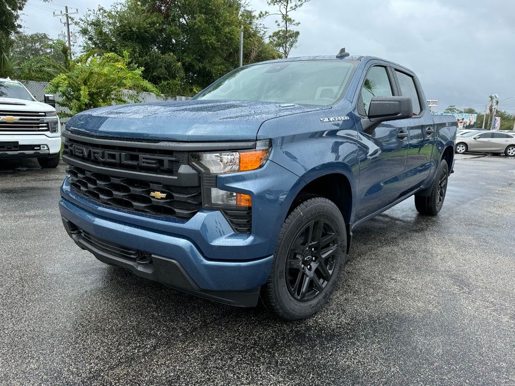 2024 Chevrolet Silverado 1500 Custom 4