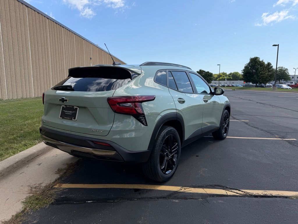Used 2024 Chevrolet Trax SUV