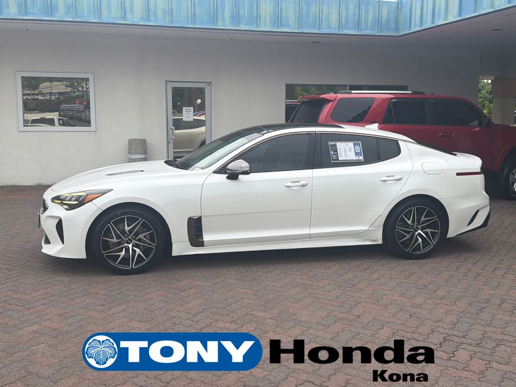  2022 Kia Stinger GT-Line RWD   