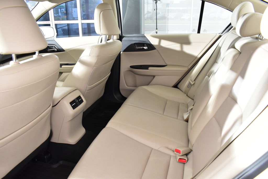 2015 Honda Accord EX-L 27