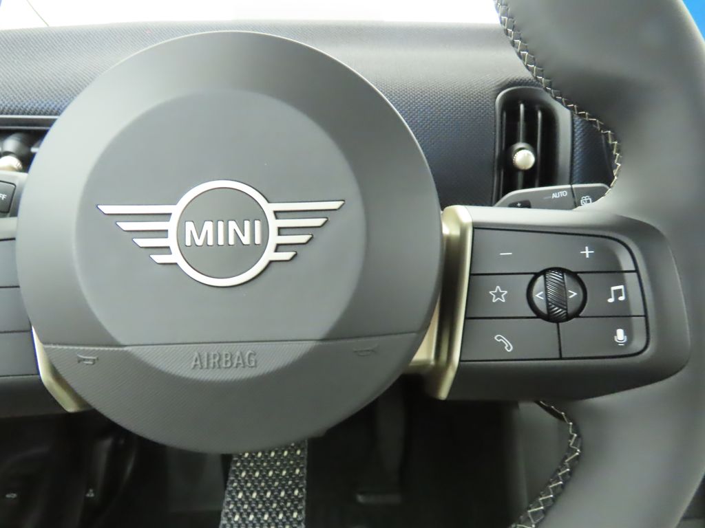 Thumbnail: 2025 MINI Cooper - 13