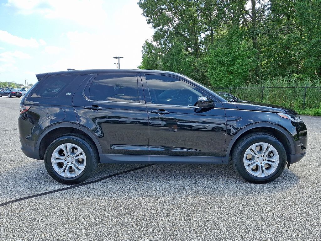 Thumbnail: 2020 Land Rover Discovery Sport - 7