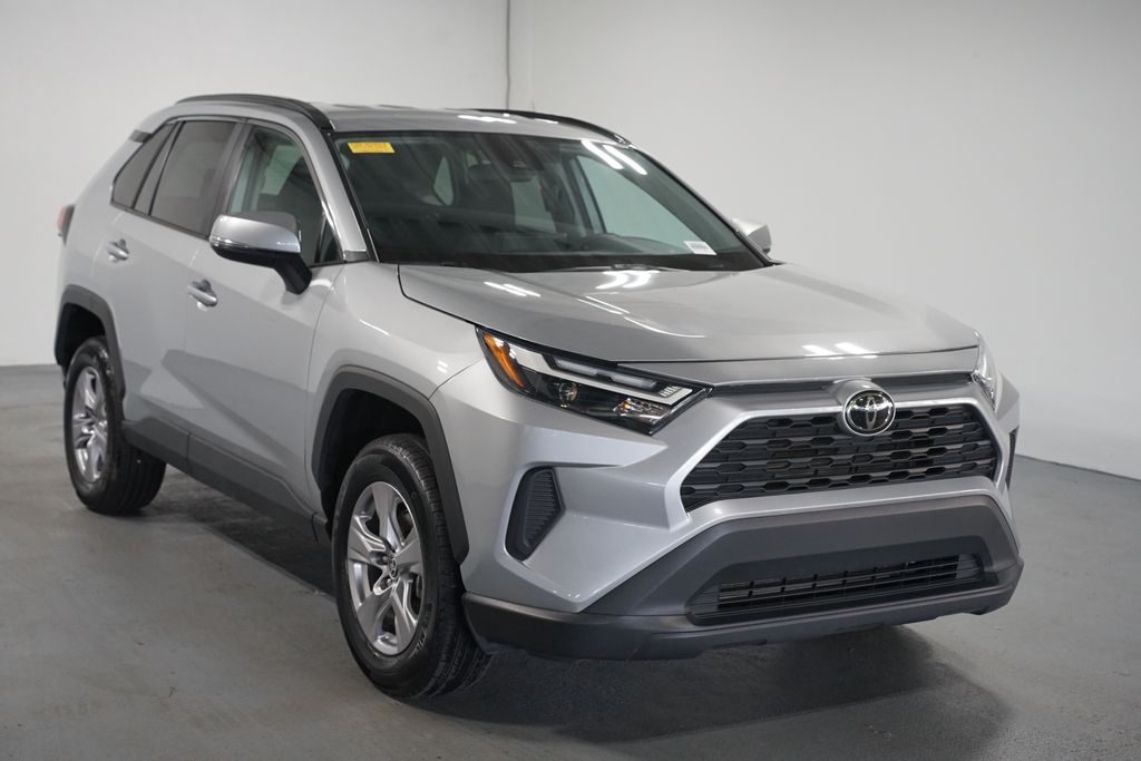 Thumbnail: 2025 Toyota RAV4 - 3