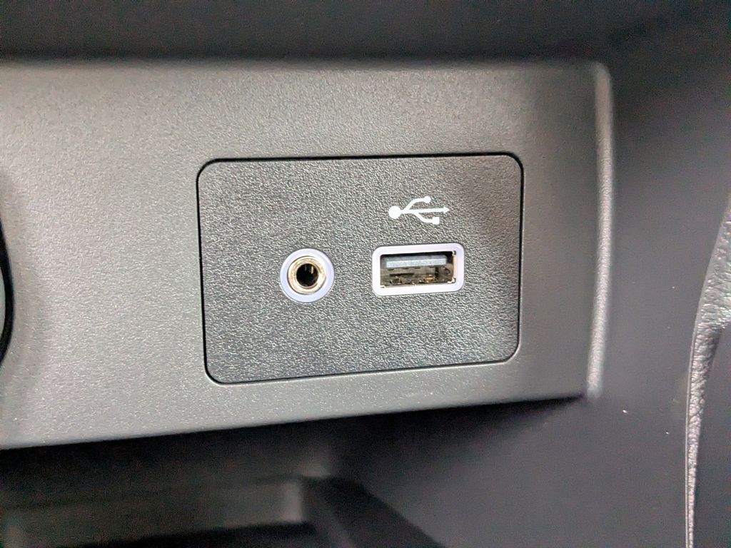 New 2025 Nissan Versa Sedan
