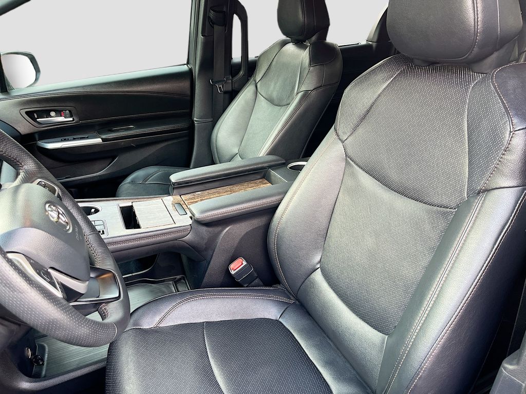 Used 2025 Magnetic Gray Metallic Toyota Platinum image 21