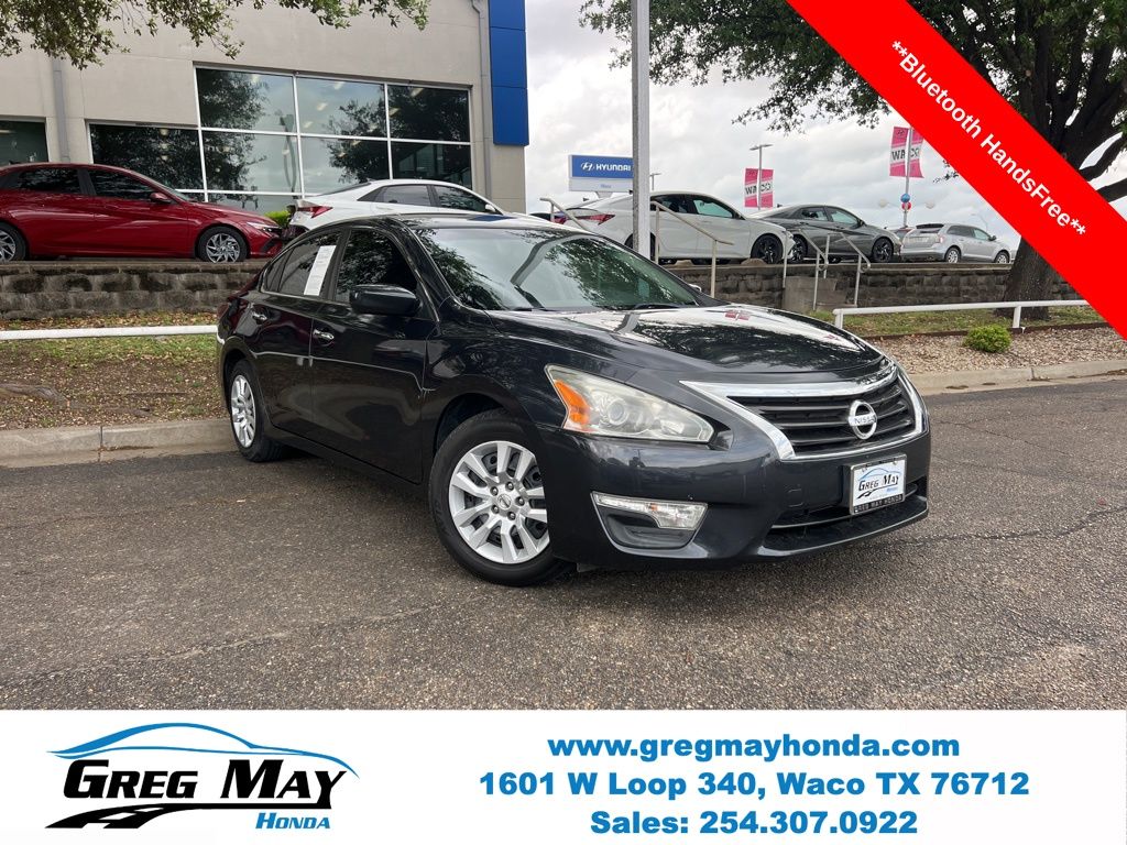 Storm 2015 Nissan Altima 2.5 S Sedan Front-Wheel Drive Continuously Variable Transmission