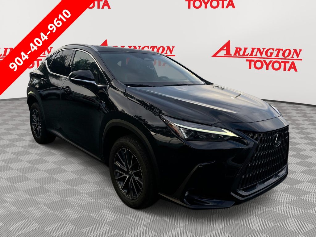 2023 Lexus NX 350's photo