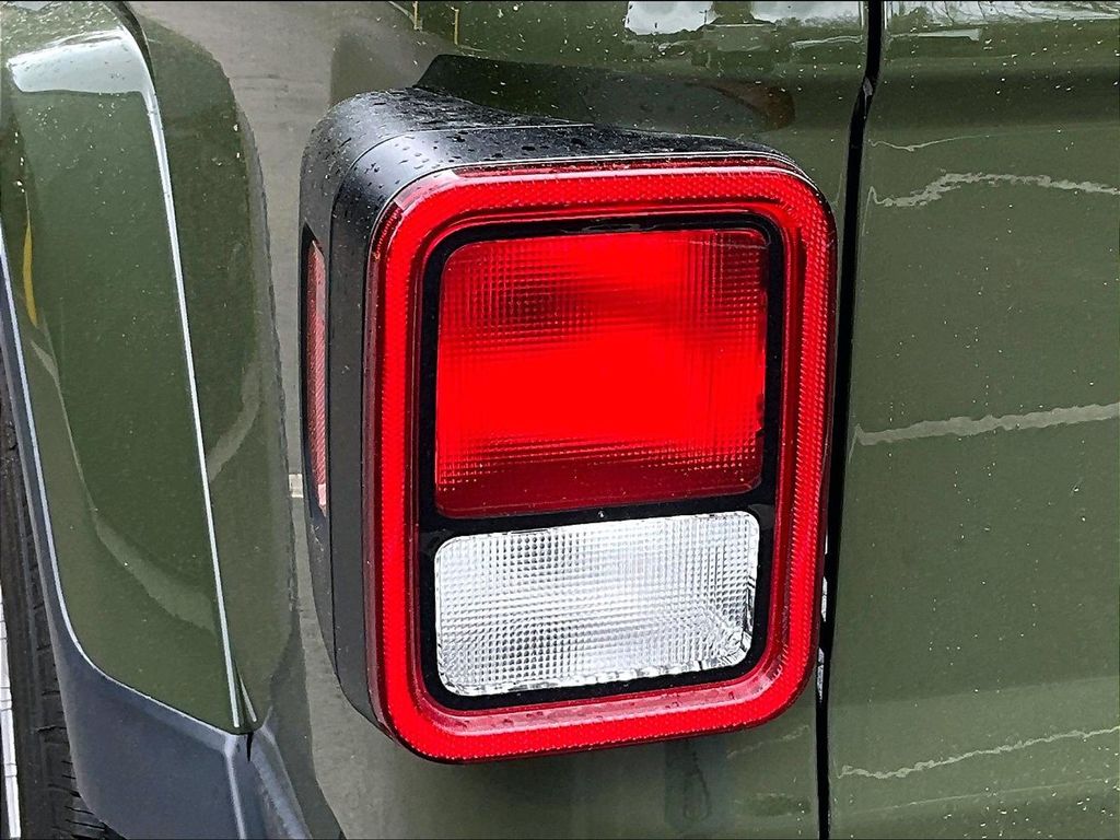 2022 Jeep Gladiator — photo 27