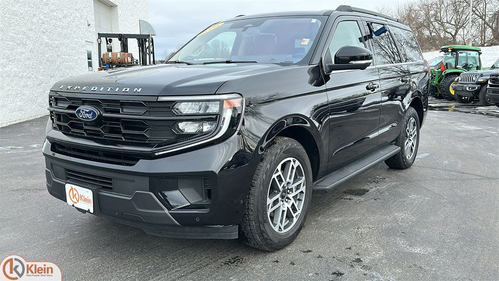 2025 Ford Expedition Active 4WD