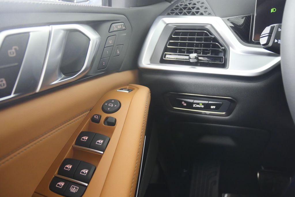 2026 BMW X7 xDrive40i 18