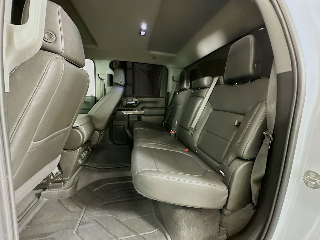 Thumbnail: 2022 Chevrolet Silverado 2500 - 23