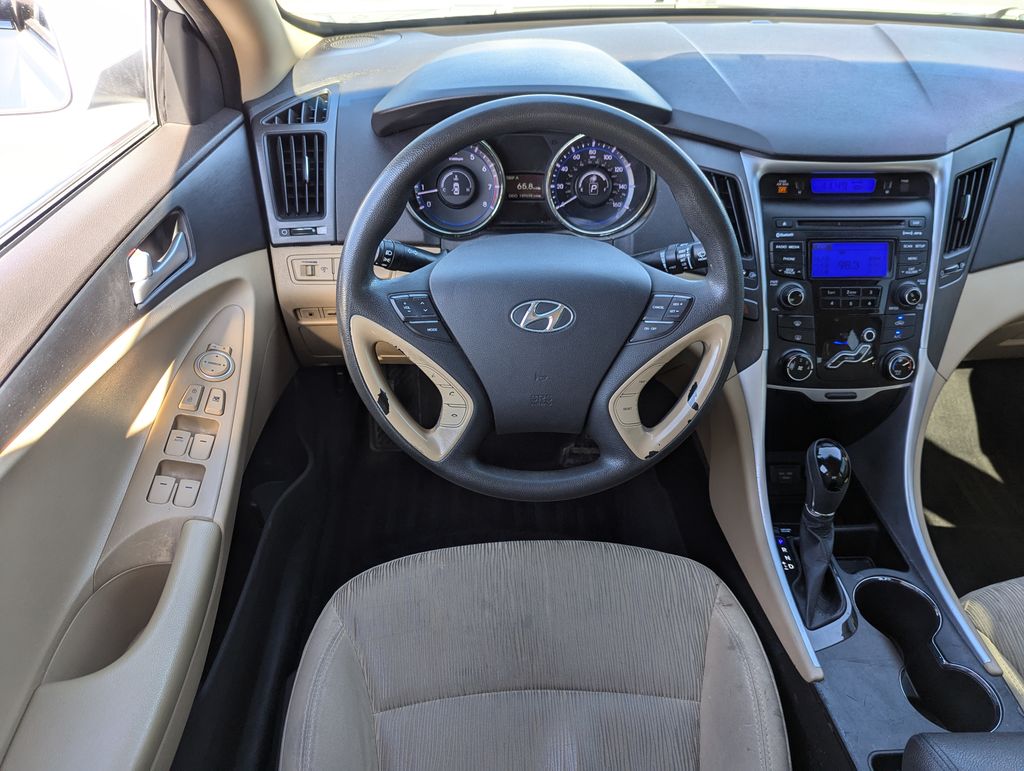 2012 Hyundai Sonata GLS 30