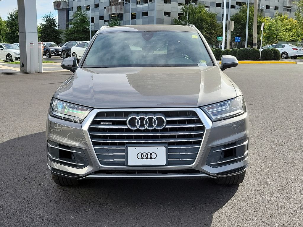 2017 Audi Q7 Premium 2