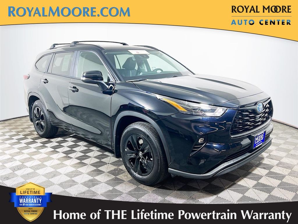 Midnight Black Metallic 2024 Toyota Highlander Hybrid XLE AWD SUV / Crossover All-Wheel Drive Continuously Variable Transmission