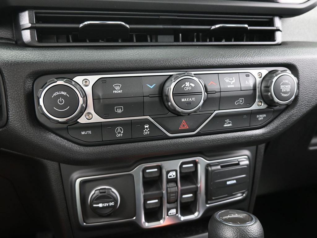 New 2026 bright white clearcoat Jeep Sport image 19