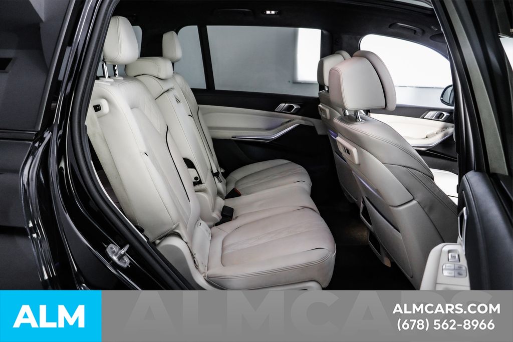 Used 2022 Black BMW xDrive40i image 20