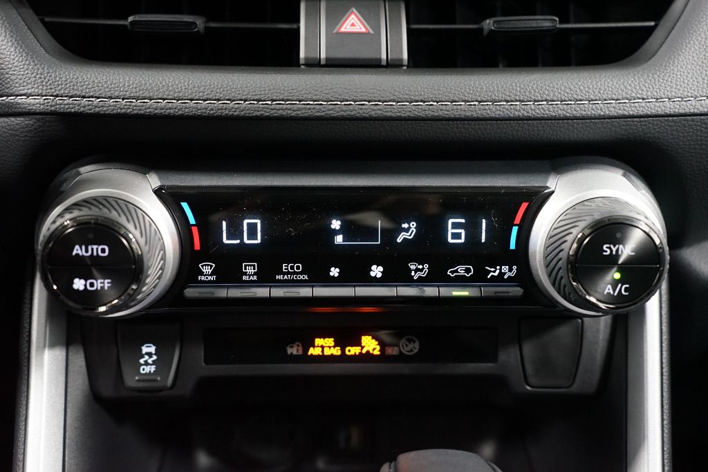 Thumbnail: 2025 Toyota RAV4 - 20