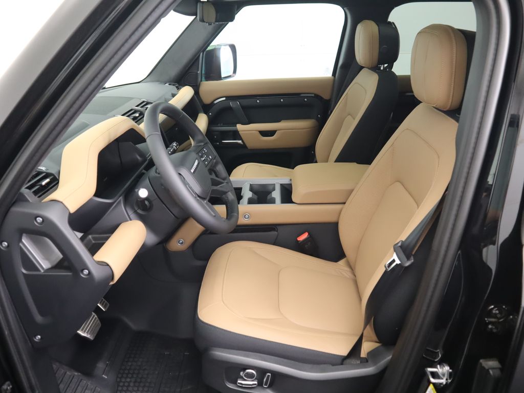 Thumbnail: 2025 Land Rover Defender - 19