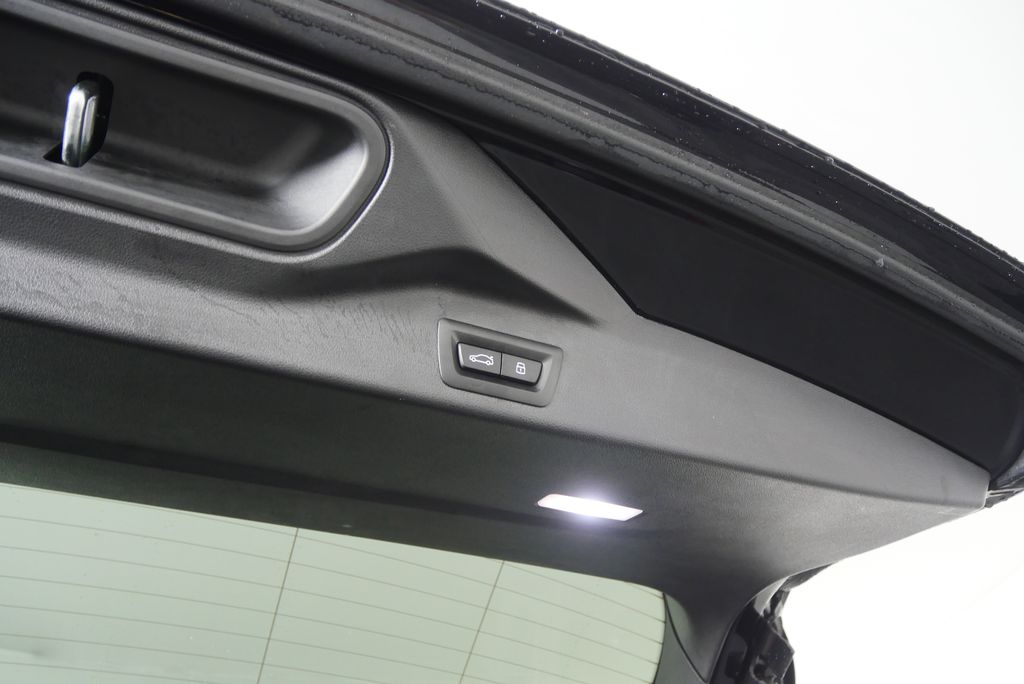 Thumbnail: 2023 BMW X5 - 17