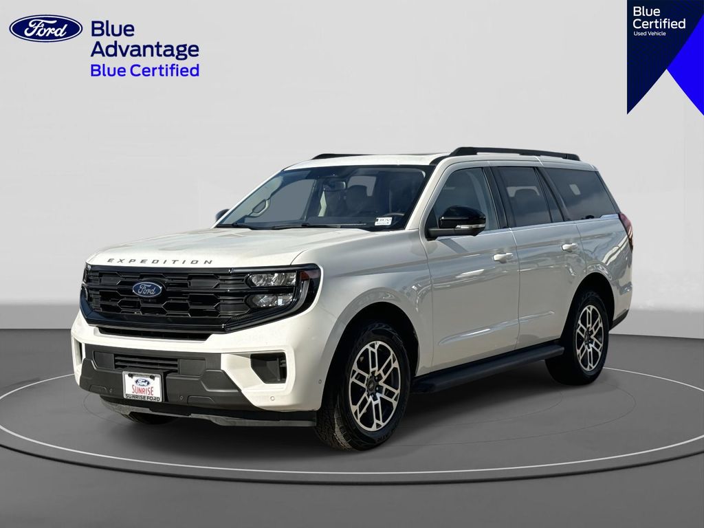 2025 Ford Expedition Active 4WD