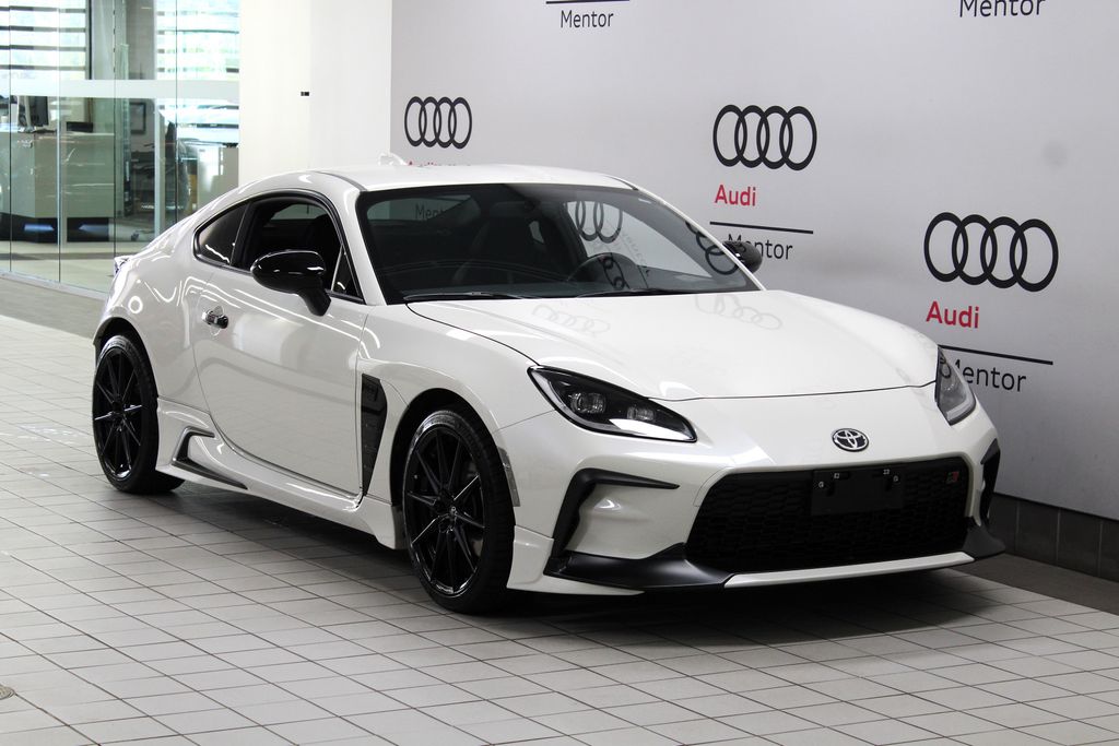 Thumbnail: 2023 Toyota GR86 - 8