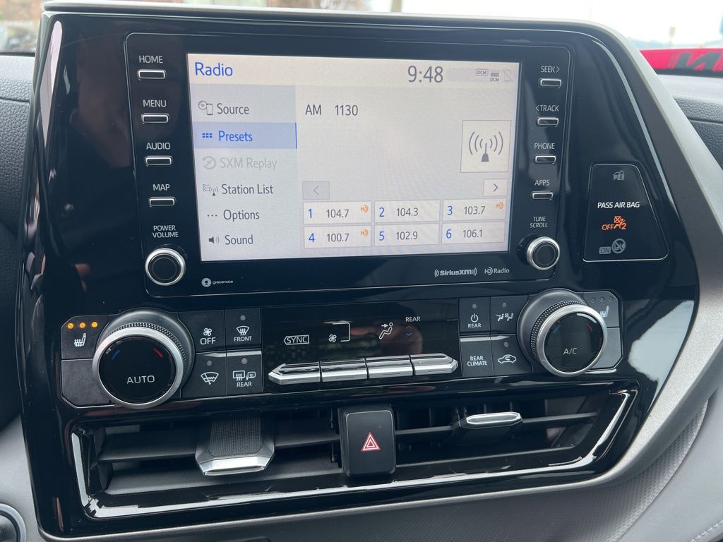 2021 Toyota Highlander XLE photo