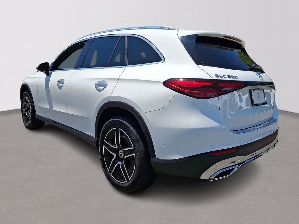Thumbnail: 2026 Mercedes-Benz GLC - 6