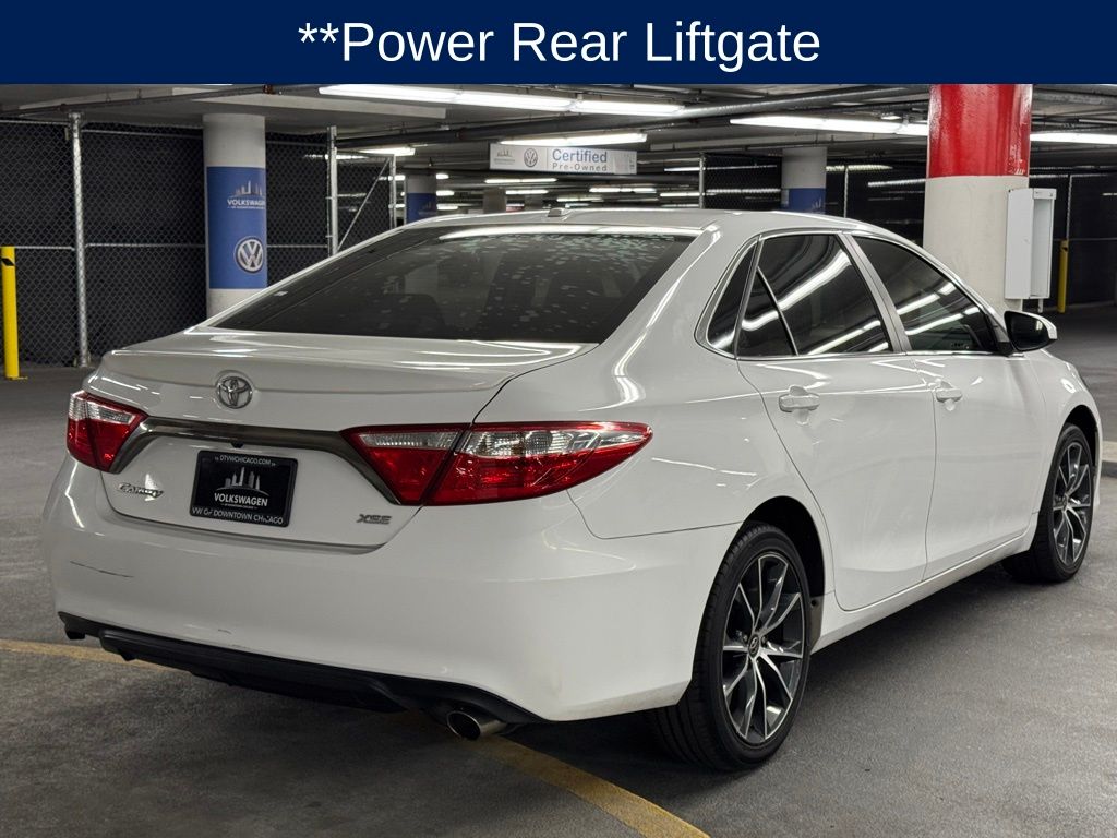 2016 Toyota Camry XSE 6